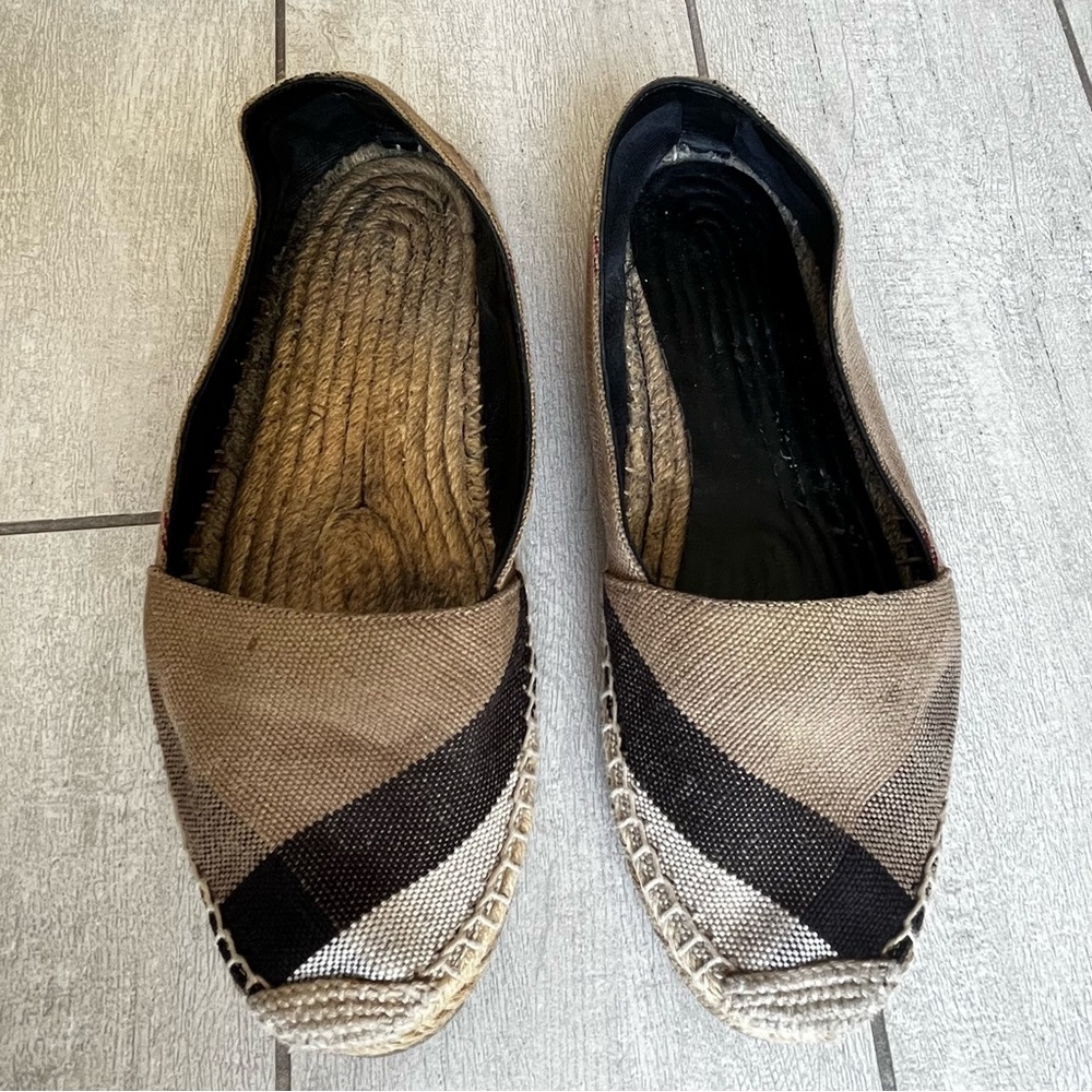 Burberry Authentic Beige Hodgeson House Check Canvas Flat Espadrille Size 7